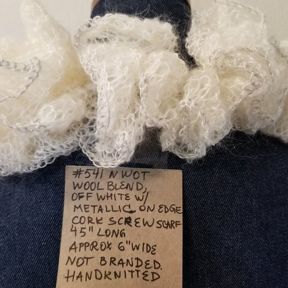 #541 NWOT RARE Hand Knitted Winer White Scarf 45" X 6" - Picture 6 of 9